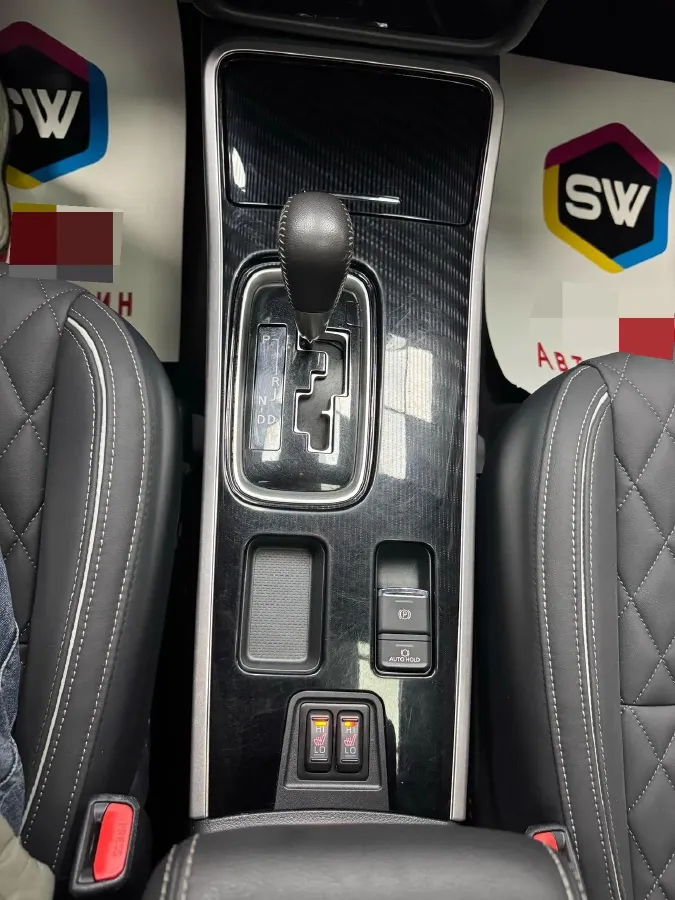 2021 Mitsubishi Outlander 2.0L 166HP L4 CVT,autocango,china used car exporter,china ev exporter,chinese used car exporter,chinese used ev exporter