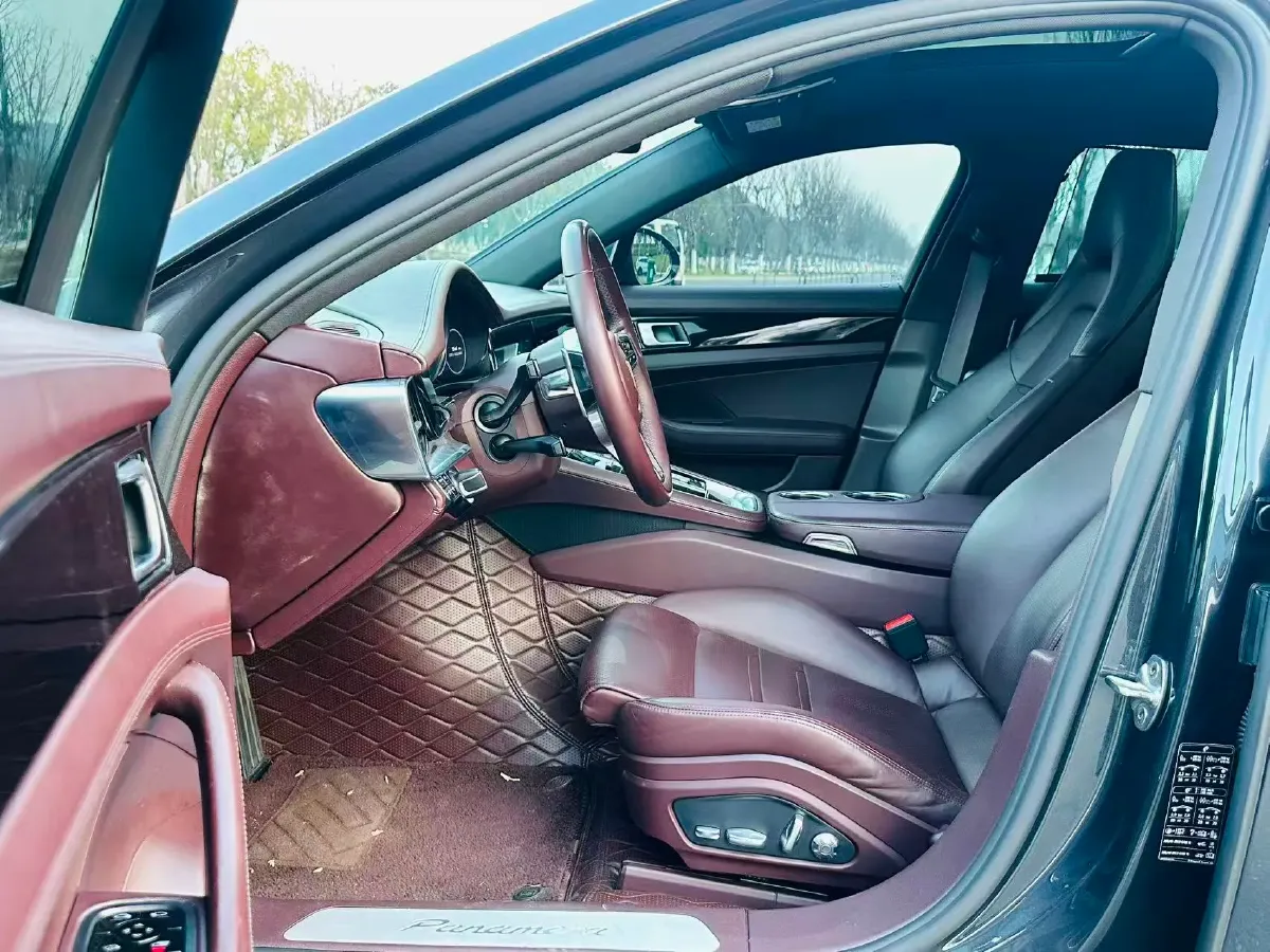 2017 Porsche Panamera 3.0T 330HP V6 8DCT,autocango,china used car exporter,china ev exporter,chinese used car exporter,chinese used ev exporter