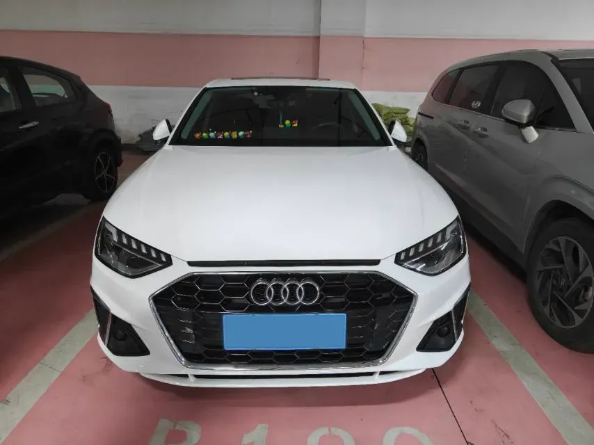 2020 Audi A4L 2.0T 190HP L4 7DCT,autocango,china used car exporter,china ev exporter,chinese used car exporter,chinese used ev exporter