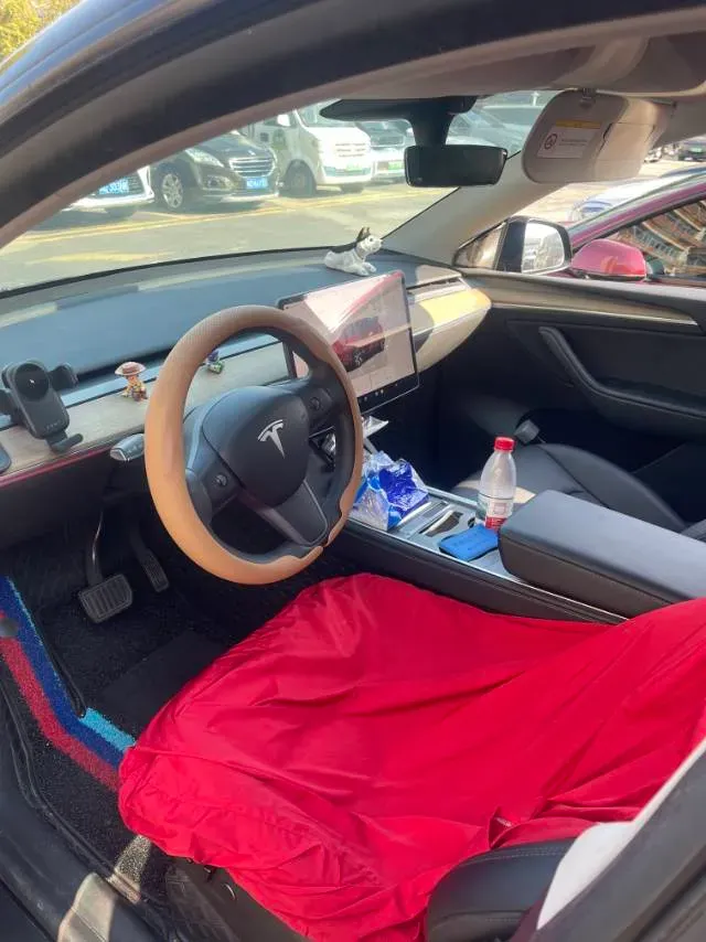 2022 Tesla Model Y BEV 60KWH,autocango,china used car exporter,china ev exporter,chinese used car exporter,chinese used ev exporter