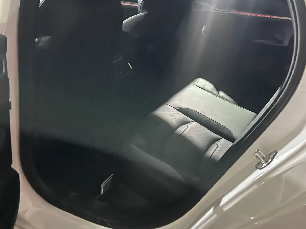 2024 Geely Preface 2.0T 190HP L4 7DCT,autocango,china used car exporter,china ev exporter,chinese used car exporter,chinese used ev exporter