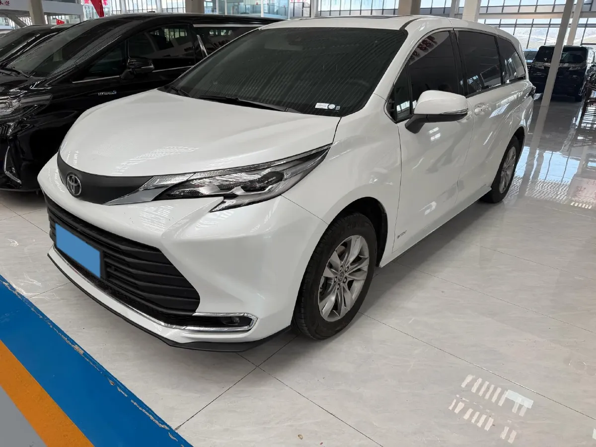 2024 Toyota Sienna 2.5L 189HP L4 E-CVT Hybrid,autocango,china used car exporter,china ev exporter,chinese used car exporter,chinese used ev exporter
