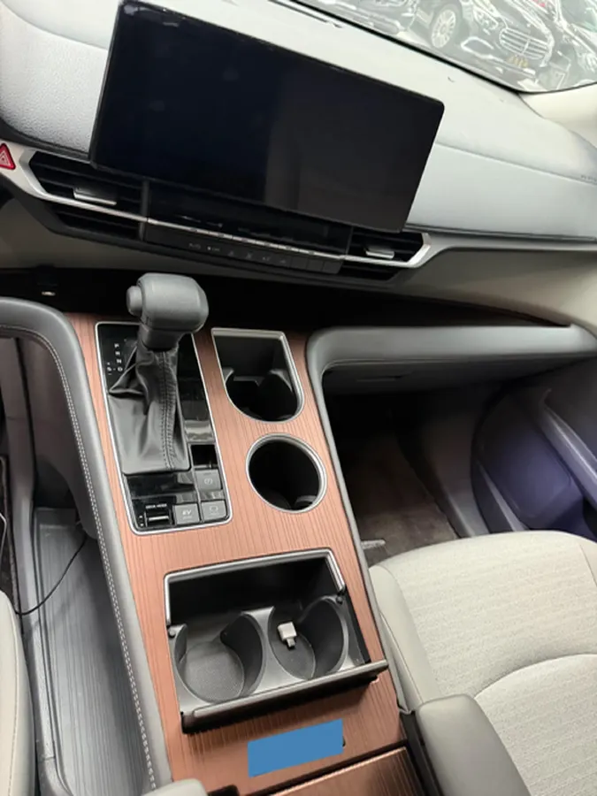 2024 Toyota Sienna 2.5L 189HP L4 E-CVT Hybrid,autocango,china used car exporter,china ev exporter,chinese used car exporter,chinese used ev exporter