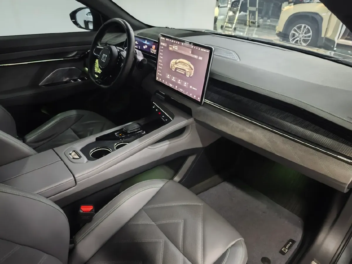 2022 Zeekr 001 BEV 86KWH,autocango,china used car exporter,china ev exporter,chinese used car exporter,chinese used ev exporter