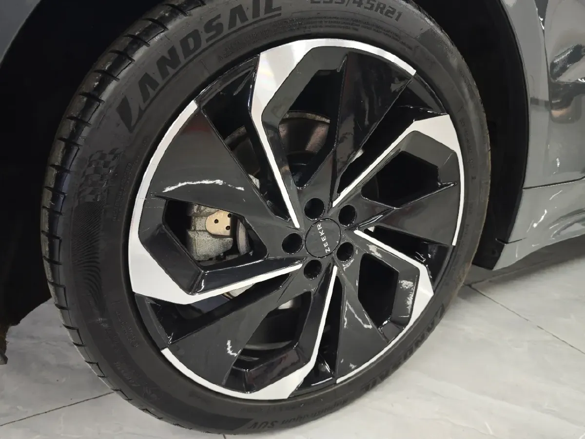 2022 Zeekr 001 BEV 86KWH,autocango,china used car exporter,china ev exporter,chinese used car exporter,chinese used ev exporter