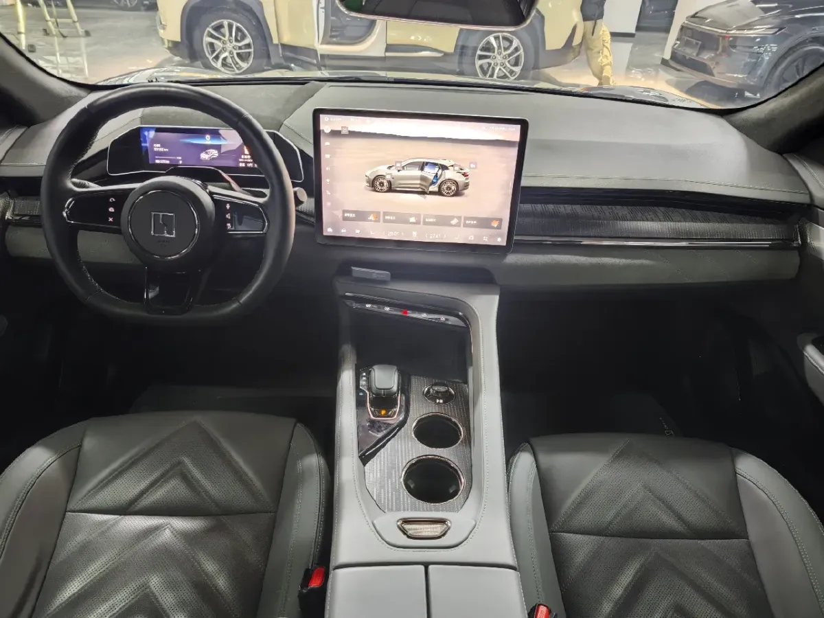 2022 Zeekr 001 BEV 86KWH,autocango,china used car exporter,china ev exporter,chinese used car exporter,chinese used ev exporter