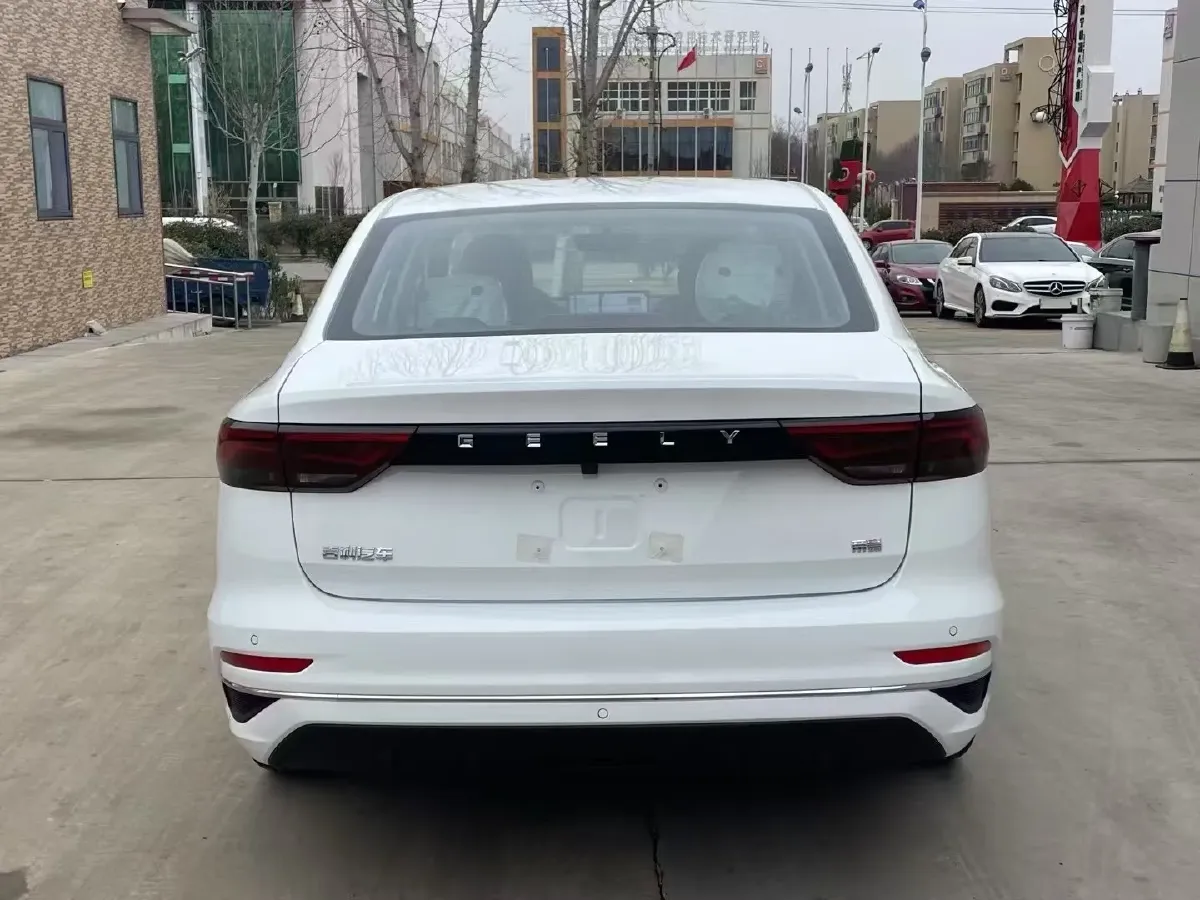 2025 Geely Emgrand 1.5L 127HP L4 5MT,autocango,china used car exporter,china ev exporter,chinese used car exporter,chinese used ev exporter