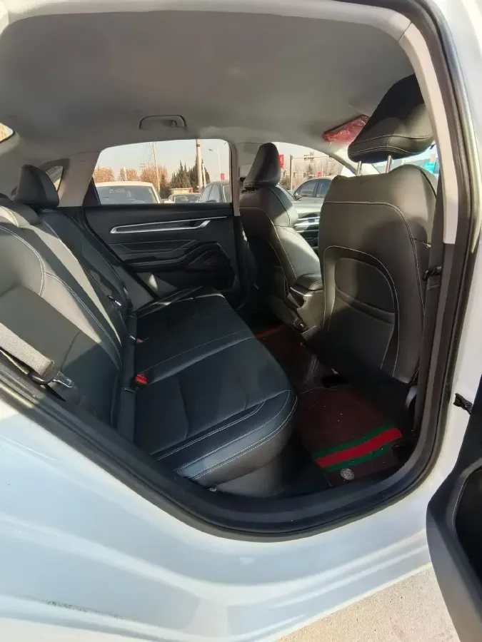 2025 Geely Emgrand 1.5L 127HP L4 5MT,autocango,china used car exporter,china ev exporter,chinese used car exporter,chinese used ev exporter