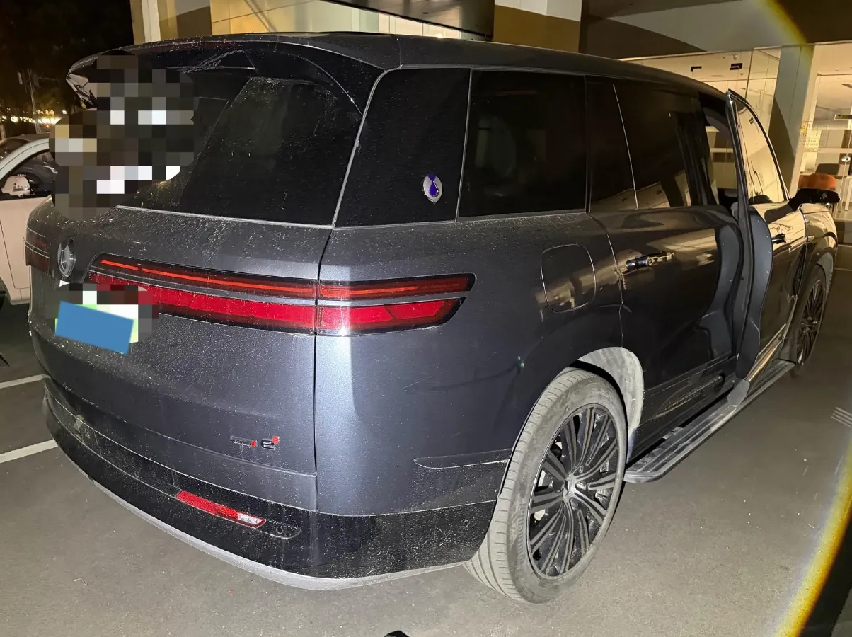 2025 Denza DenzaN9 2.0T 207HP L4 E-CVT PHEV,autocango,china used car exporter,china ev exporter,chinese used car exporter,chinese used ev exporter