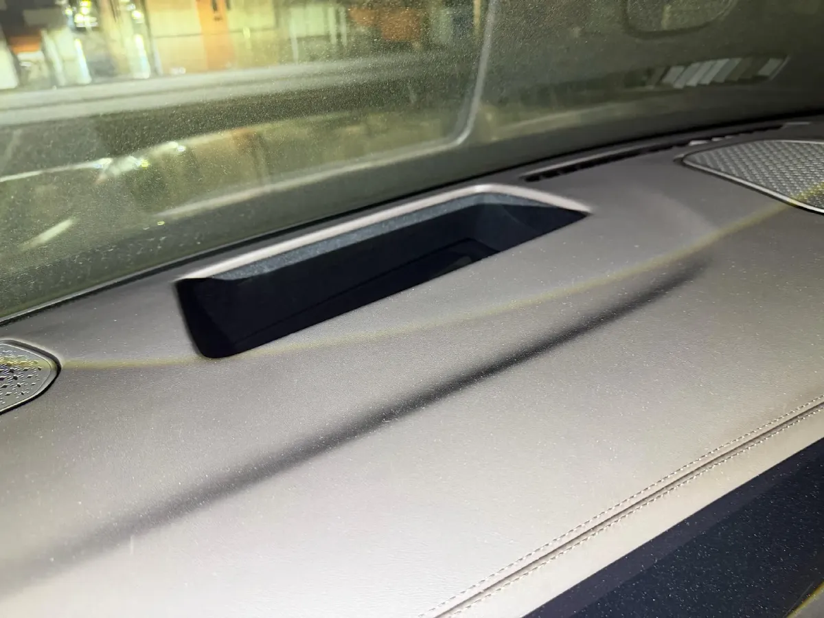 2025 Denza DenzaN9 2.0T 207HP L4 E-CVT PHEV,autocango,china used car exporter,china ev exporter,chinese used car exporter,chinese used ev exporter