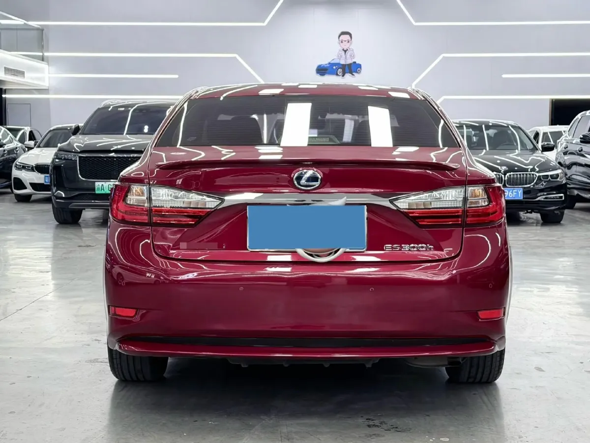 2017 Lexus ES 2.5L 184HP L4 6AT,autocango,china used car exporter,china ev exporter,chinese used car exporter,chinese used ev exporter