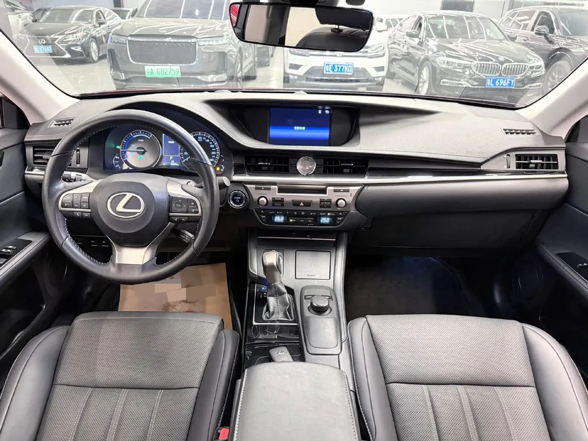 2017 Lexus ES 2.5L 184HP L4 6AT,autocango,china used car exporter,china ev exporter,chinese used car exporter,chinese used ev exporter