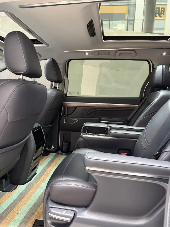 2021 GAC Trumpchi M8 2.0T 252HP L4 8AT,autocango,china used car exporter,china ev exporter,chinese used car exporter,chinese used ev exporter