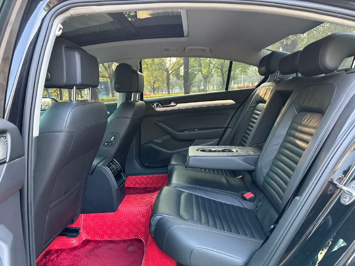 2018 Volkswagen Magotan 1.8T 180HP L4 7DCT,autocango,china used car exporter,china ev exporter,chinese used car exporter,chinese used ev exporter