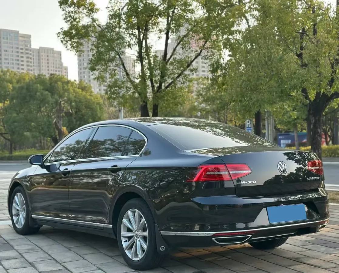 2018 Volkswagen Magotan 1.8T 180HP L4 7DCT,autocango,china used car exporter,china ev exporter,chinese used car exporter,chinese used ev exporter