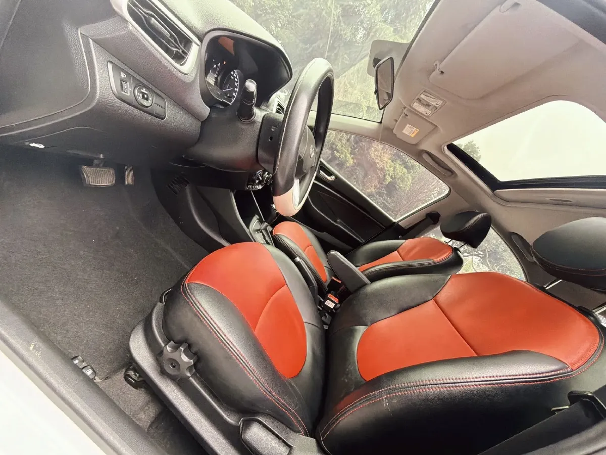 2017 Hyundai Reina 1.4L 95HP L4 4AT,autocango,china used car exporter,china ev exporter,chinese used car exporter,chinese used ev exporter