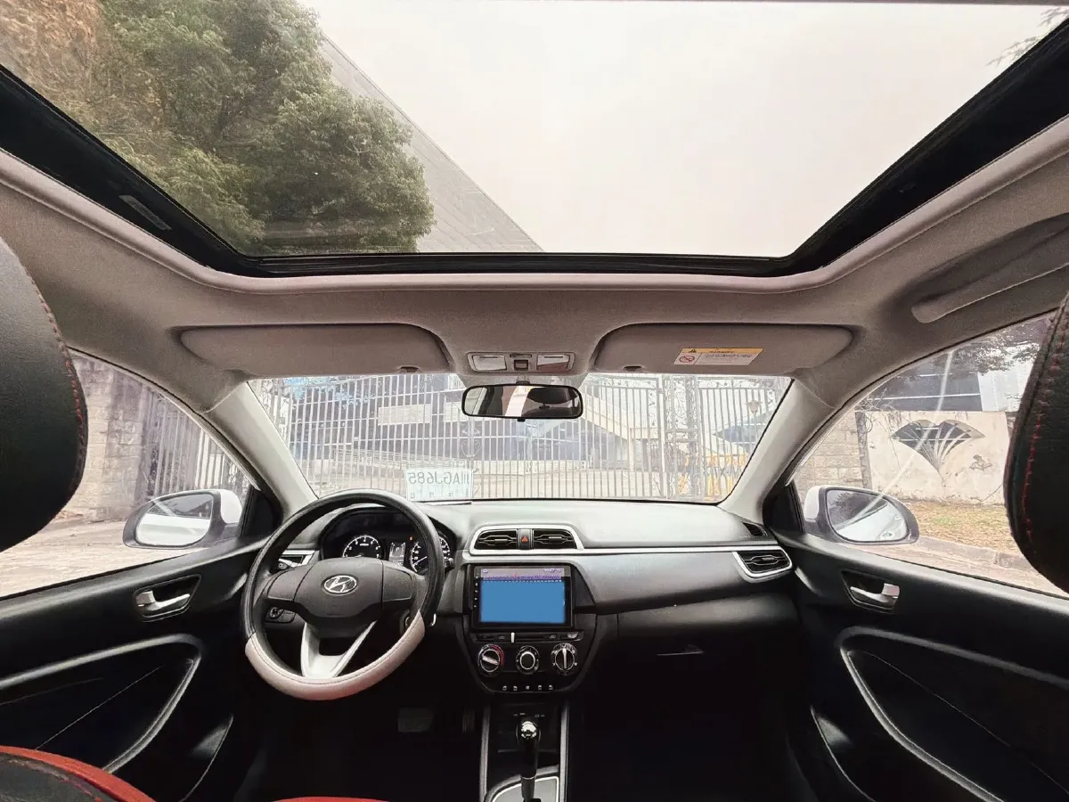 2017 Hyundai Reina 1.4L 95HP L4 4AT,autocango,china used car exporter,china ev exporter,chinese used car exporter,chinese used ev exporter