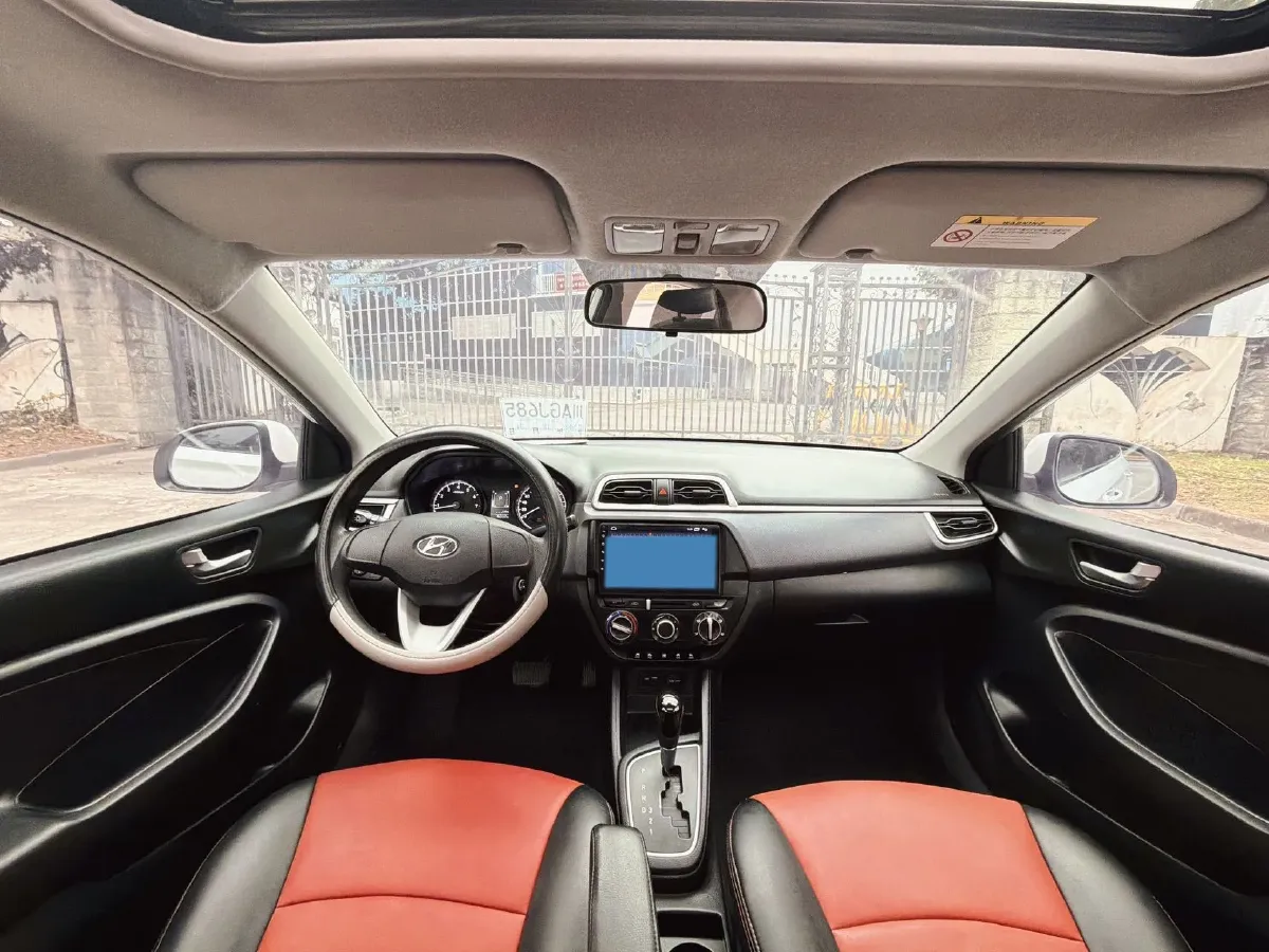 2017 Hyundai Reina 1.4L 95HP L4 4AT,autocango,china used car exporter,china ev exporter,chinese used car exporter,chinese used ev exporter