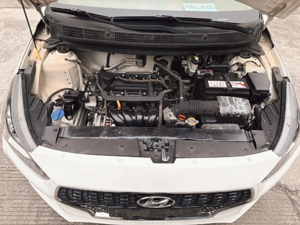 2017 Hyundai Reina 1.4L 95HP L4 4AT,autocango,china used car exporter,china ev exporter,chinese used car exporter,chinese used ev exporter