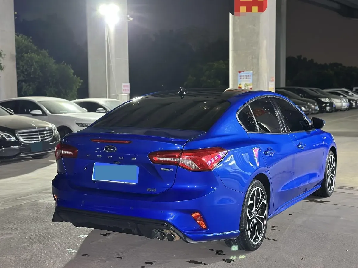 2020 Ford Focus 1.5T 174HP L3 8AT,autocango,china used car exporter,china ev exporter,chinese used car exporter,chinese used ev exporter