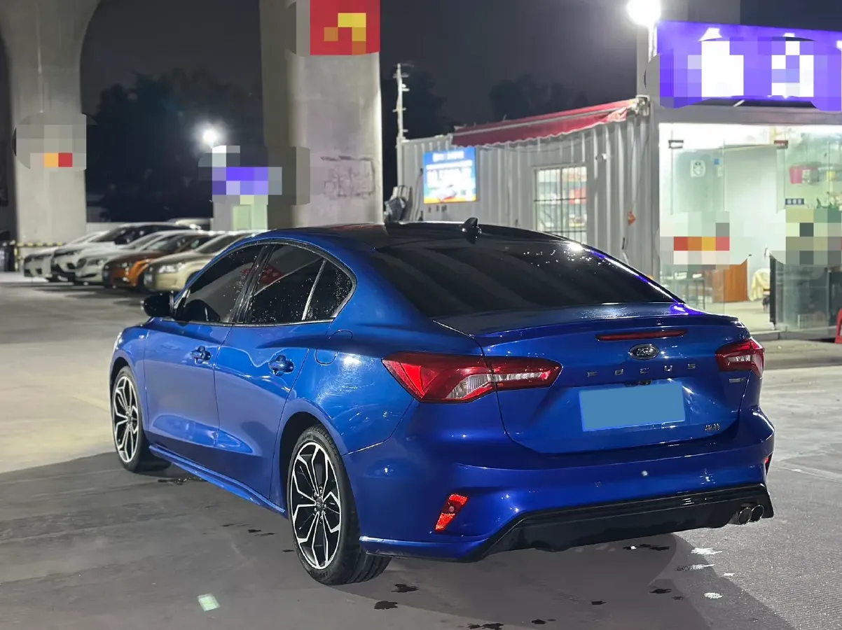 2020 Ford Focus 1.5T 174HP L3 8AT,autocango,china used car exporter,china ev exporter,chinese used car exporter,chinese used ev exporter