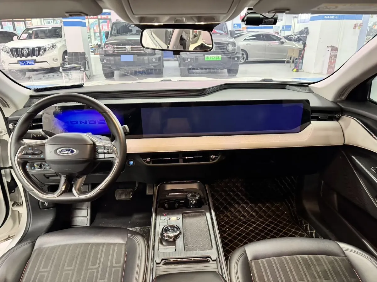 2022 Ford Mondeo 2.0T 238HP L4 8AT,autocango,china used car exporter,china ev exporter,chinese used car exporter,chinese used ev exporter