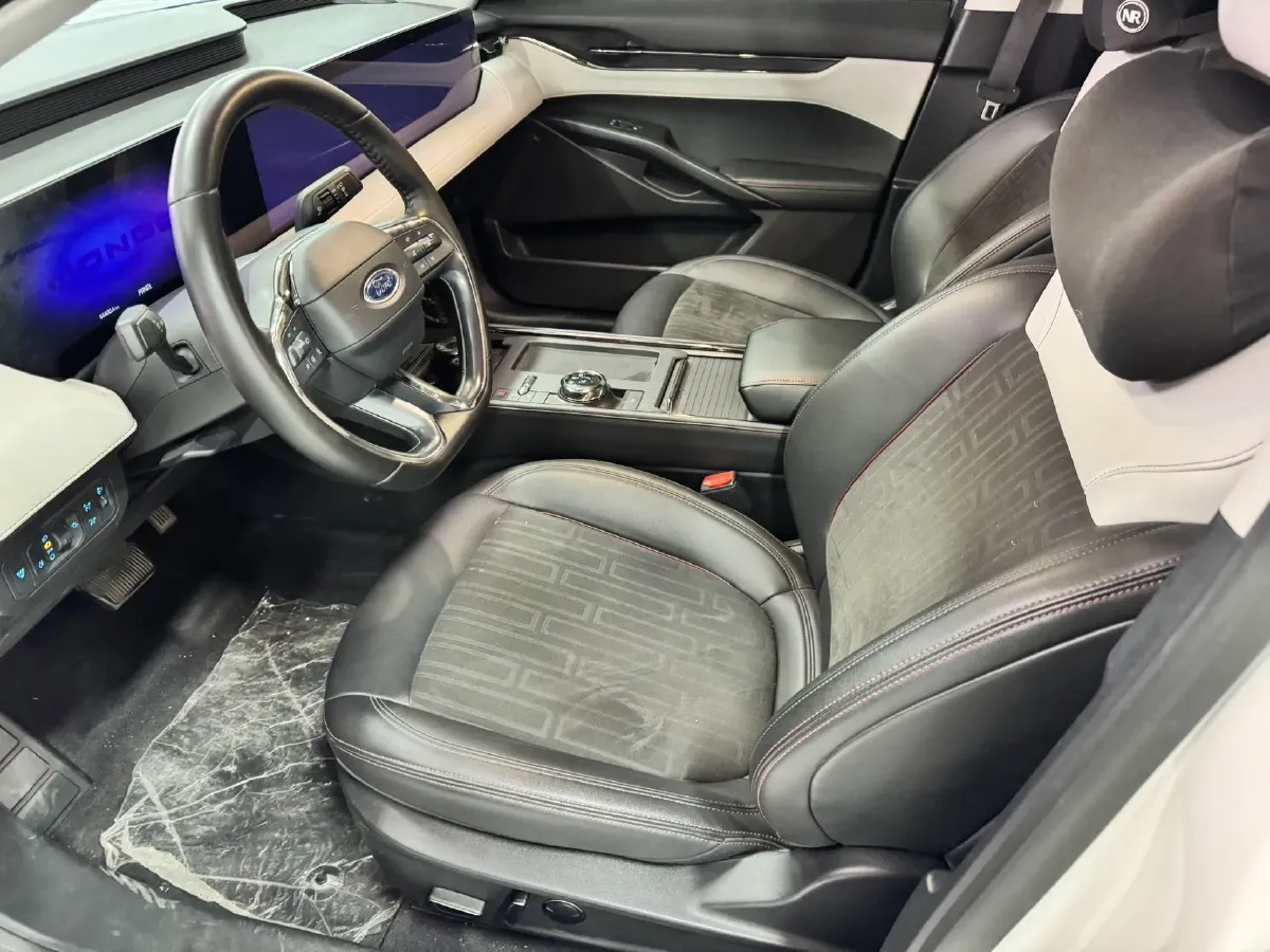 2022 Ford Mondeo 2.0T 238HP L4 8AT,autocango,china used car exporter,china ev exporter,chinese used car exporter,chinese used ev exporter