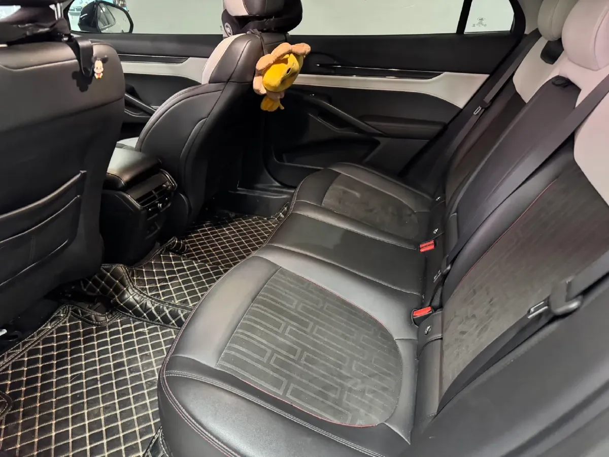 2022 Ford Mondeo 2.0T 238HP L4 8AT,autocango,china used car exporter,china ev exporter,chinese used car exporter,chinese used ev exporter