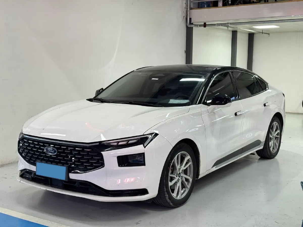 2022 Ford Mondeo 2.0T 238HP L4 8AT,autocango,china used car exporter,china ev exporter,chinese used car exporter,chinese used ev exporter