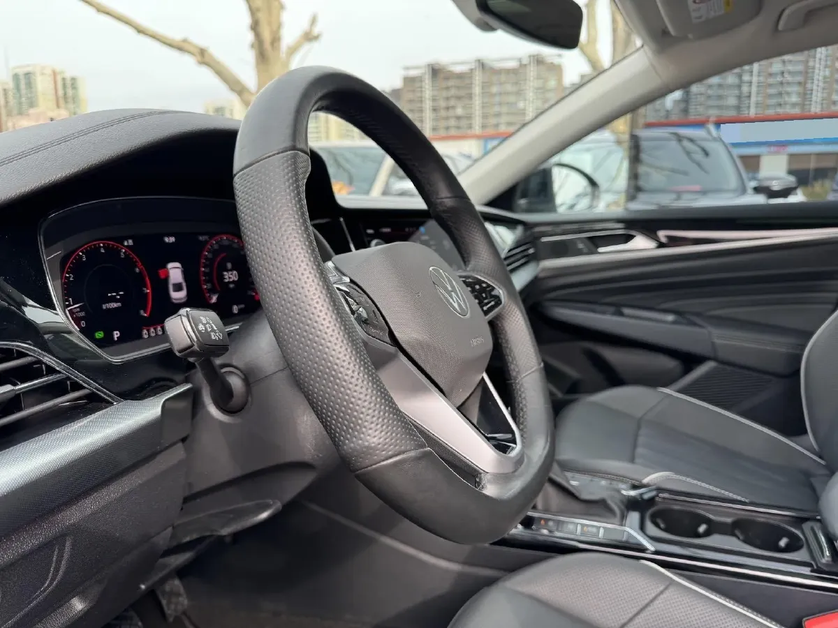 2023 Volkswagen Passat 2.0T 186HP L4 7DCT,autocango,china used car exporter,china ev exporter,chinese used car exporter,chinese used ev exporter