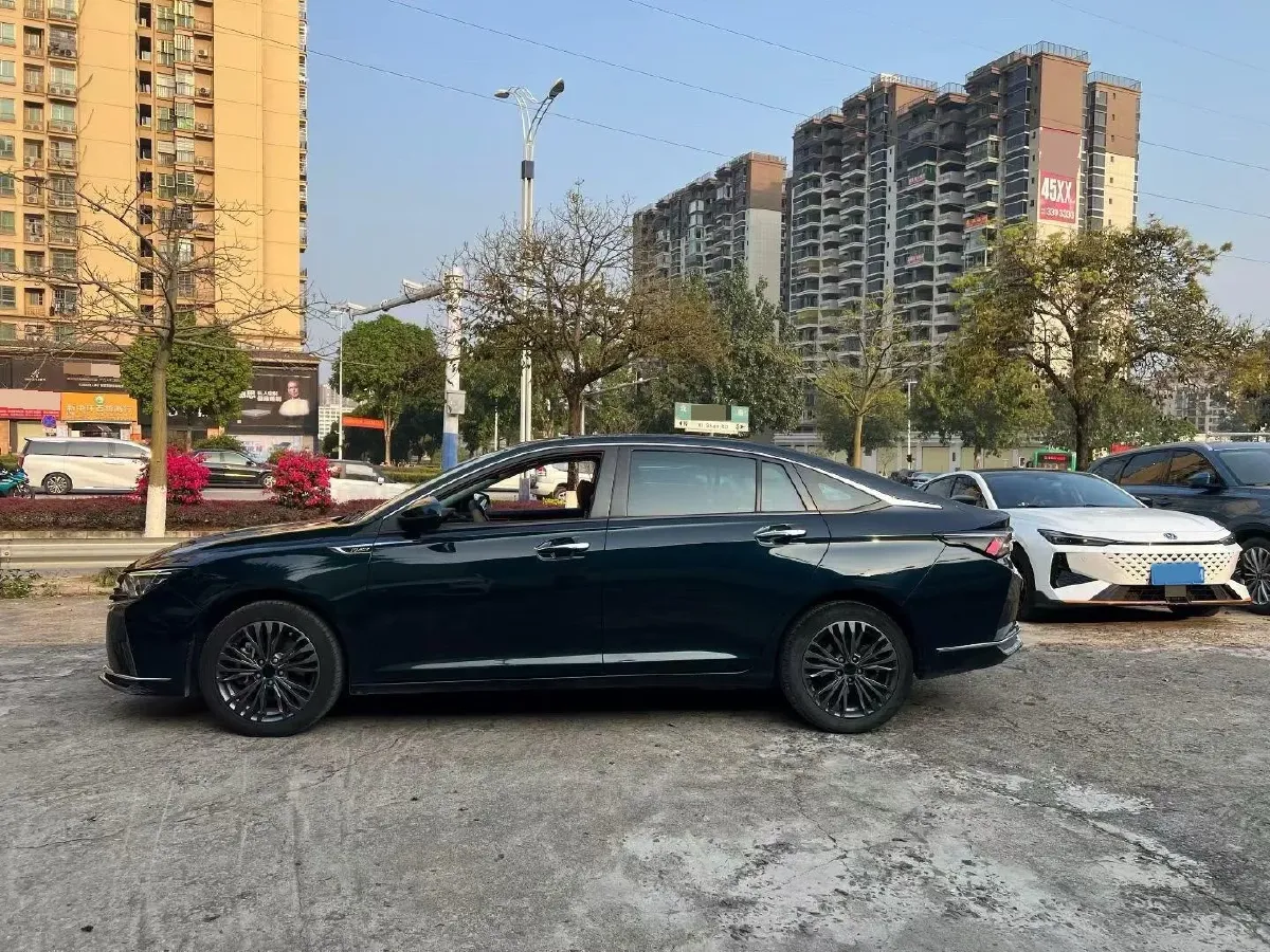 2021 DongFeng Aeolus YiXuan MAX 1.5T 190HP L4 7DCT,autocango,china used car exporter,china ev exporter,chinese used car exporter,chinese used ev exporter
