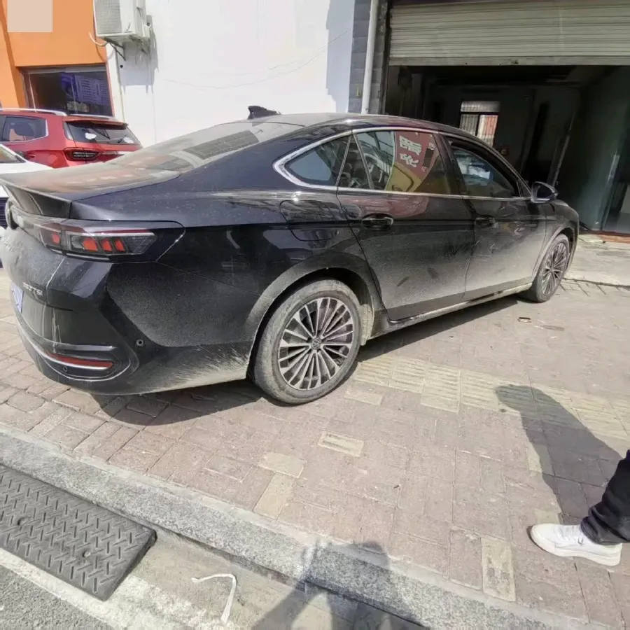 2024 Volkswagen Magotan 2.0T 220HP L4 7DCT,autocango,china used car exporter,china ev exporter,chinese used car exporter,chinese used ev exporter