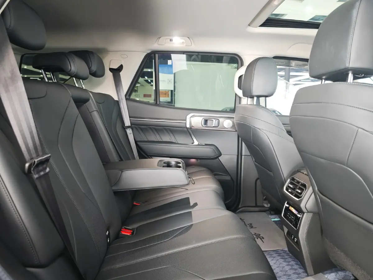 2024 Ford TransitT8 2.3T 174HP L4 8AT,autocango,china used car exporter,china ev exporter,chinese used car exporter,chinese used ev exporter