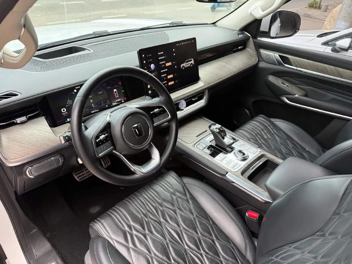 2023 Tank 500 2.0T 252HP L4 9AT PHEV 37.1KWH,autocango,china used car exporter,china ev exporter,chinese used car exporter,chinese used ev exporter