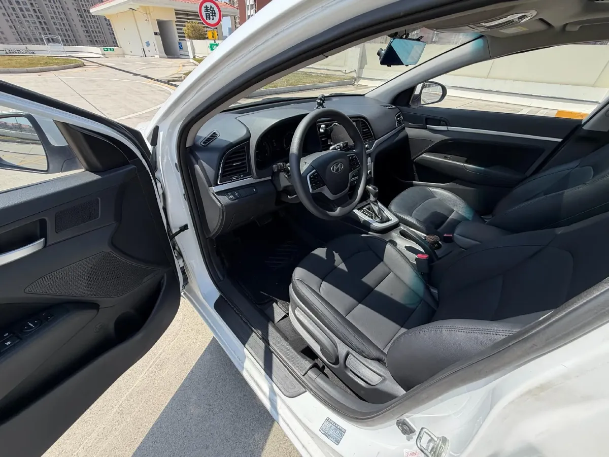 2016 Hyundai Elantra 1.6L 130HP L4 6AT,autocango,china used car exporter,china ev exporter,chinese used car exporter,chinese used ev exporter