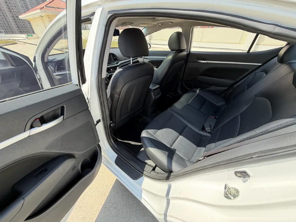 2016 Hyundai Elantra 1.6L 130HP L4 6AT,autocango,china used car exporter,china ev exporter,chinese used car exporter,chinese used ev exporter