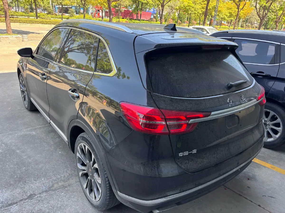 2022 HongQi HS5 2.0T 224HP L4 6AT,autocango,china used car exporter,china ev exporter,chinese used car exporter,chinese used ev exporter