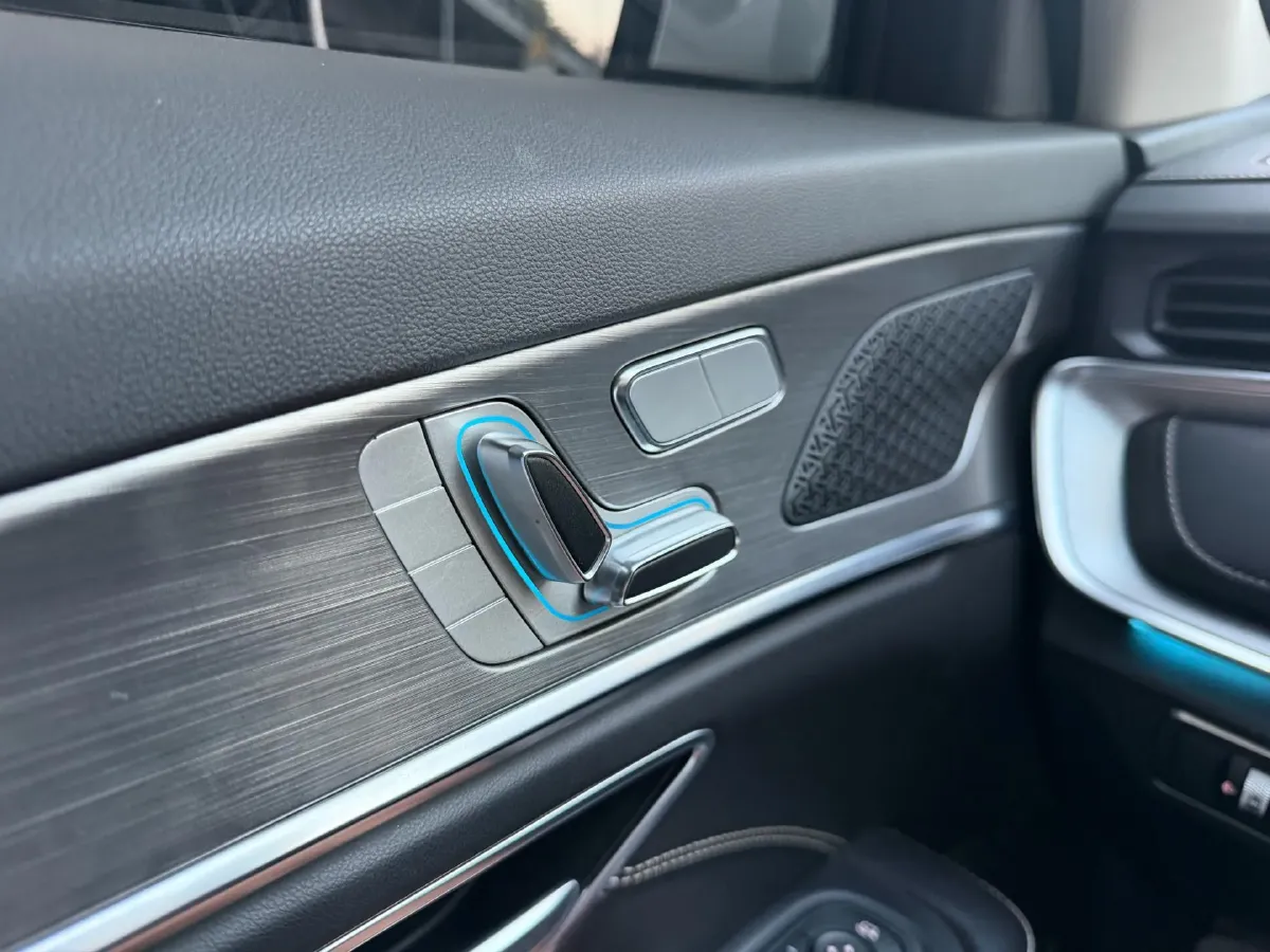 2021 Jetour X70 Plus 1.5T 156HP L4 6DCT,autocango,china used car exporter,china ev exporter,chinese used car exporter,chinese used ev exporter