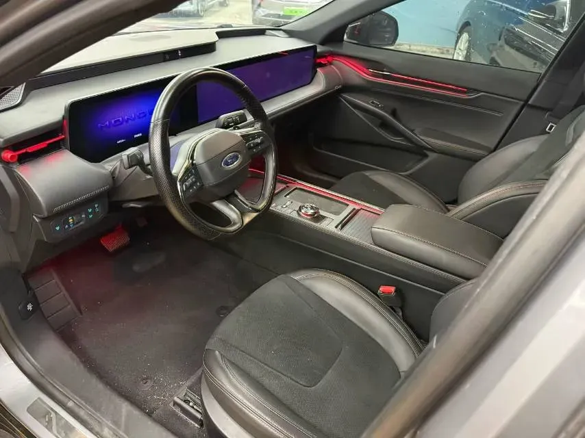 2022 Ford Mondeo 2.0T 238HP L4 8AT,autocango,china used car exporter,china ev exporter,chinese used car exporter,chinese used ev exporter