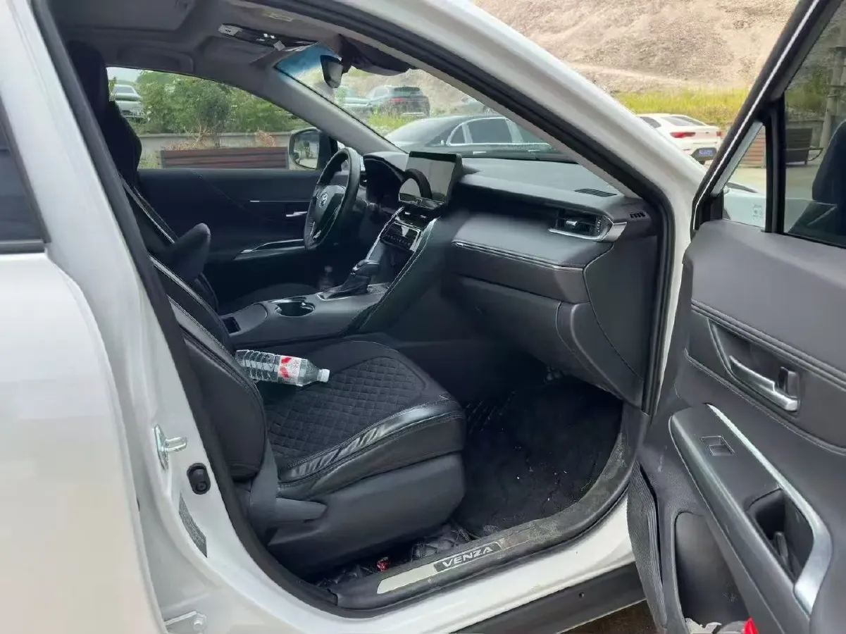 2023 Toyota Venza 2.0L 171HP L4 CVT,autocango,china used car exporter,china ev exporter,chinese used car exporter,chinese used ev exporter