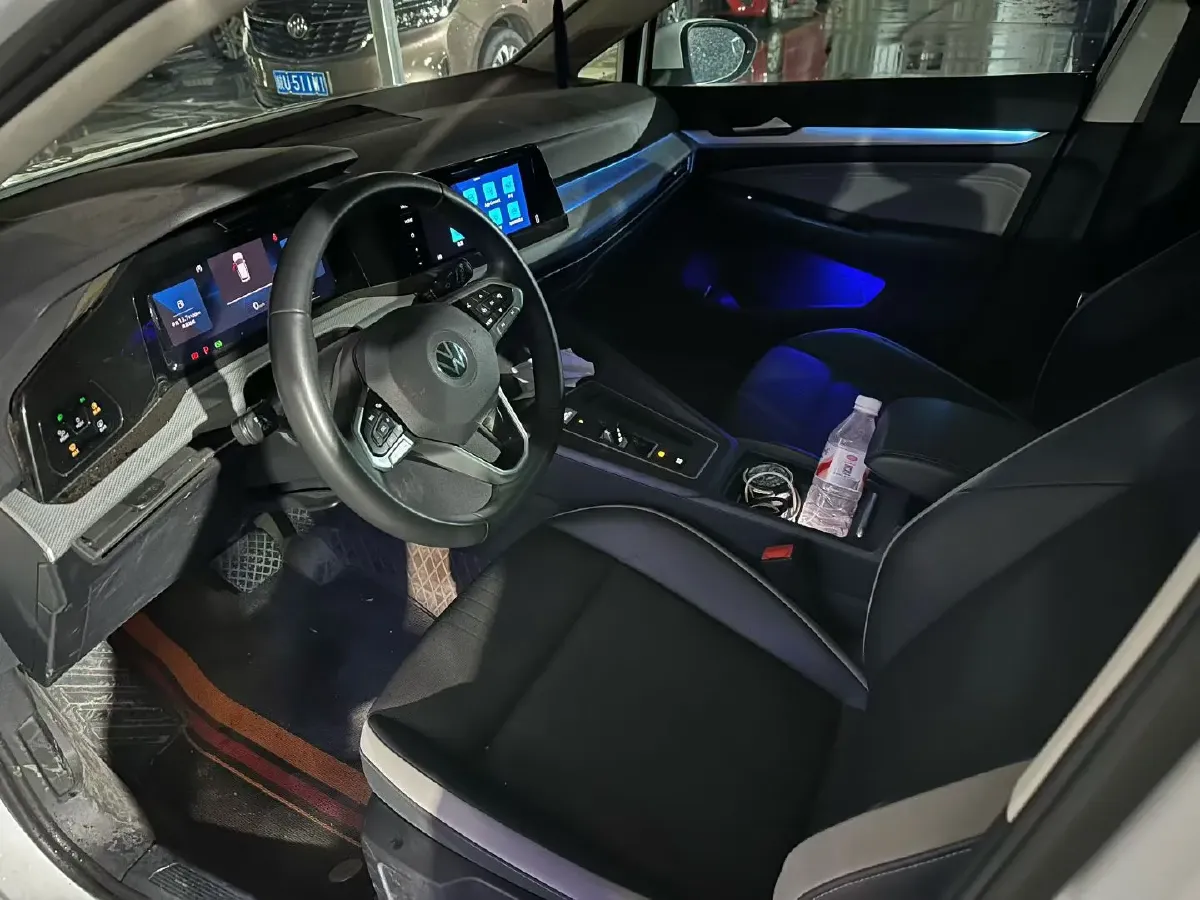 2023 Volkswagen Golf 1.4T 150HP L4 7DCT,autocango,china used car exporter,china ev exporter,chinese used car exporter,chinese used ev exporter