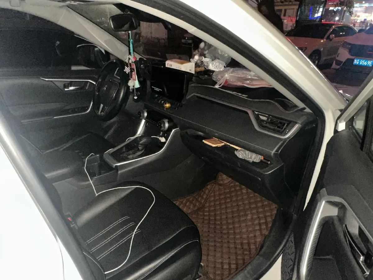 2022 Toyota RAV4 2.0L 171HP L4 CVT,autocango,china used car exporter,china ev exporter,chinese used car exporter,chinese used ev exporter