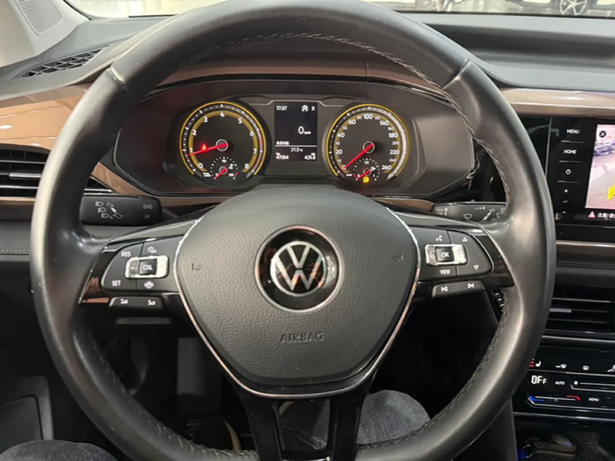 2021 Volkswagen Tharu 1.4T 150HP L4 7DCT,autocango,china used car exporter,china ev exporter,chinese used car exporter,chinese used ev exporter