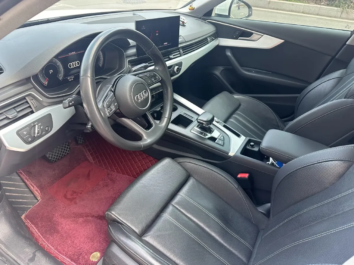 2022 Audi A4L 2.0T 190HP L4 7DCT,autocango,china used car exporter,china ev exporter,chinese used car exporter,chinese used ev exporter