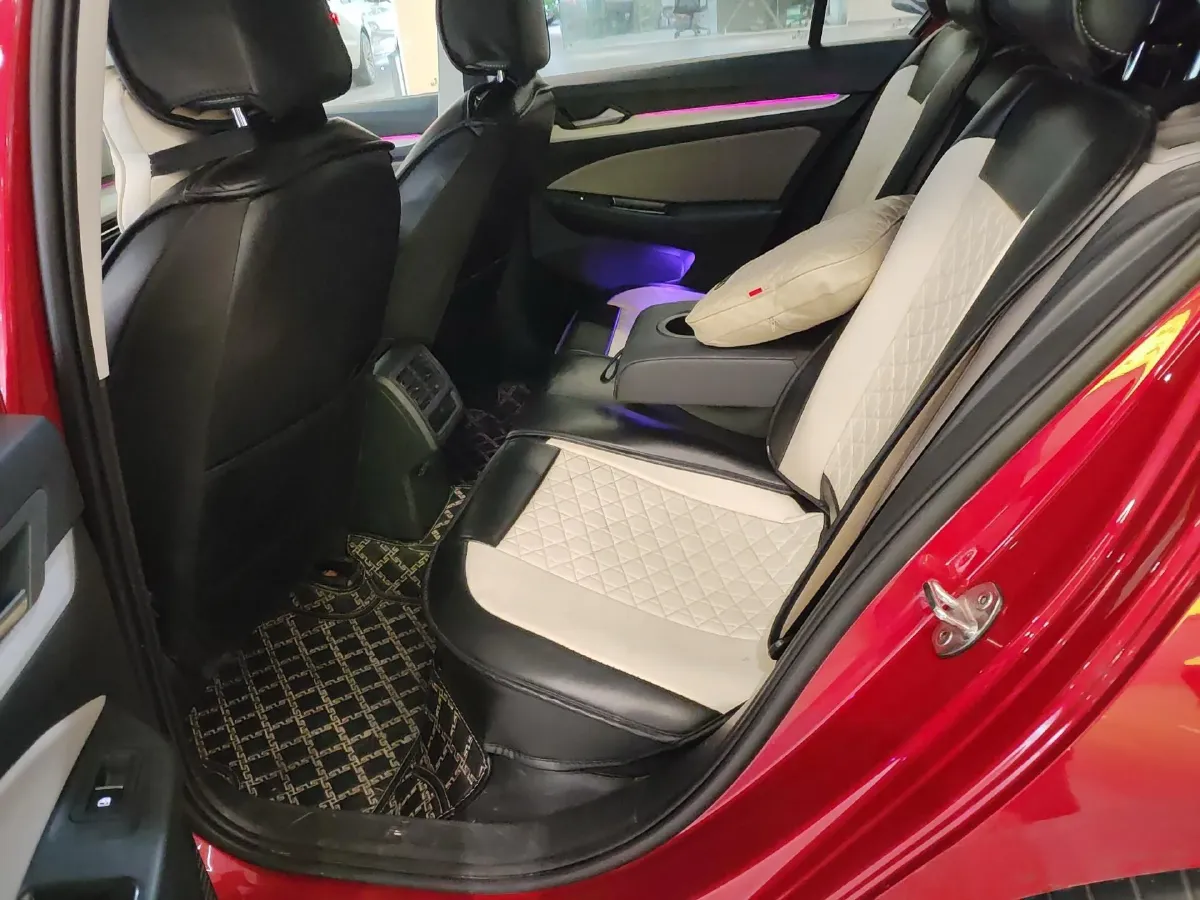 2021 Volkswagen Golf 1.2T 116HP L4 7DCT,autocango,china used car exporter,china ev exporter,chinese used car exporter,chinese used ev exporter