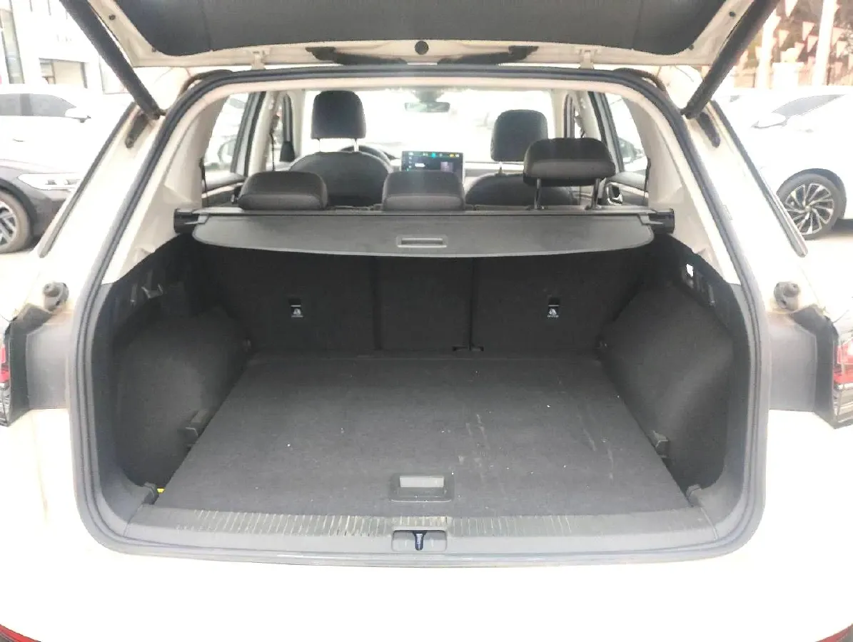 2023 Volkswagen Tayron 2.0T 220HP L4 7DCT,autocango,china used car exporter,china ev exporter,chinese used car exporter,chinese used ev exporter