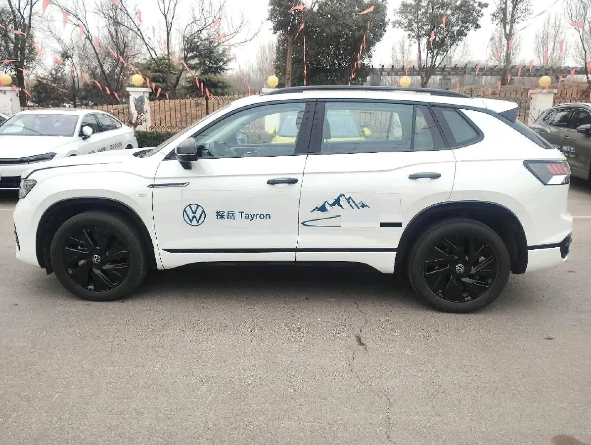 2023 Volkswagen Tayron 2.0T 220HP L4 7DCT,autocango,china used car exporter,china ev exporter,chinese used car exporter,chinese used ev exporter