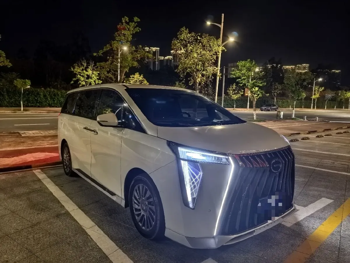 2023 GAC Trumpchi M8 2.0T 252HP L4 8AT,autocango,china used car exporter,china ev exporter,chinese used car exporter,chinese used ev exporter