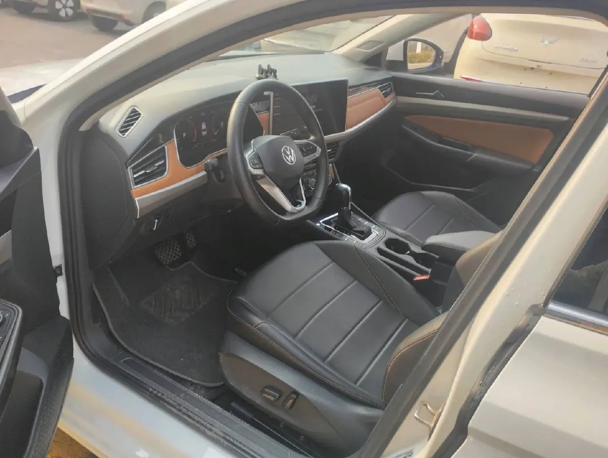 2023 Volkswagen Bora 1.2T 116HP L4 7DCT,autocango,china used car exporter,china ev exporter,chinese used car exporter,chinese used ev exporter