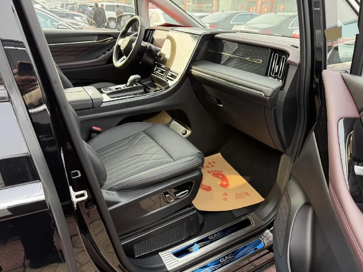 2024 GAC Trumpchi M8 2.0T 252HP L4 8AT,autocango,china used car exporter,china ev exporter,chinese used car exporter,chinese used ev exporter